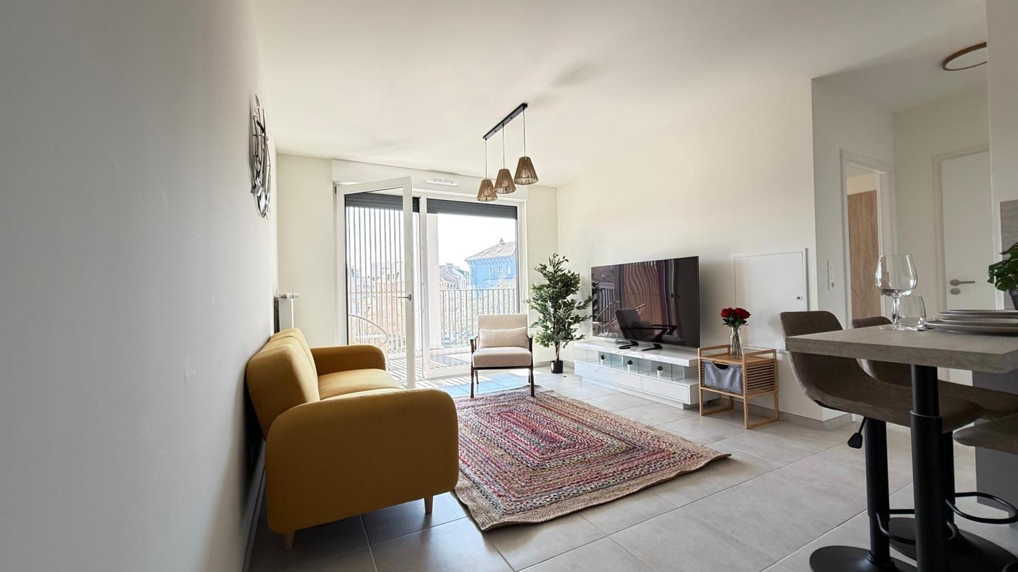 Le 72 Contemporain - Les Arenes