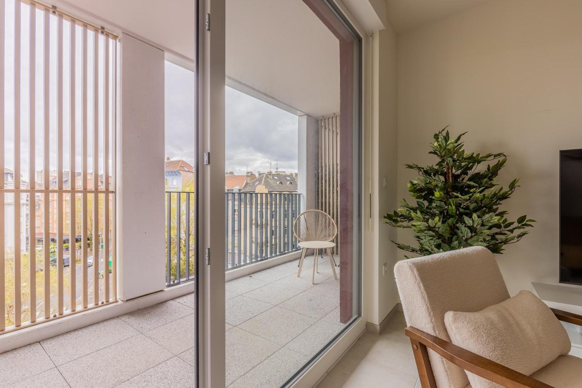 Le 72 Contemporain - Les Arenes